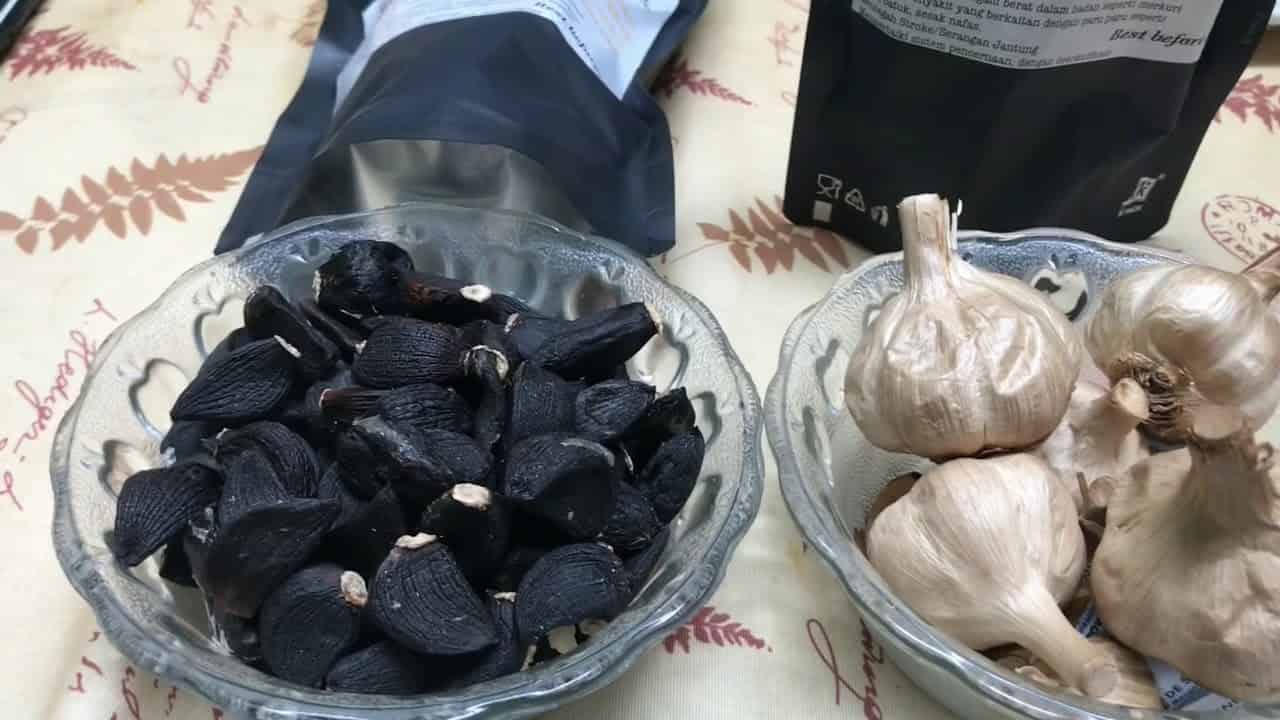 تصویر 1 از سیر سیاه ژاپنی پرورش یافته با الگوی سنتی